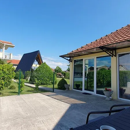 Apartmán Cozzy Near The Aiport Podgorica