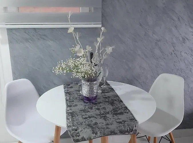 Cozzy Near The Aiport