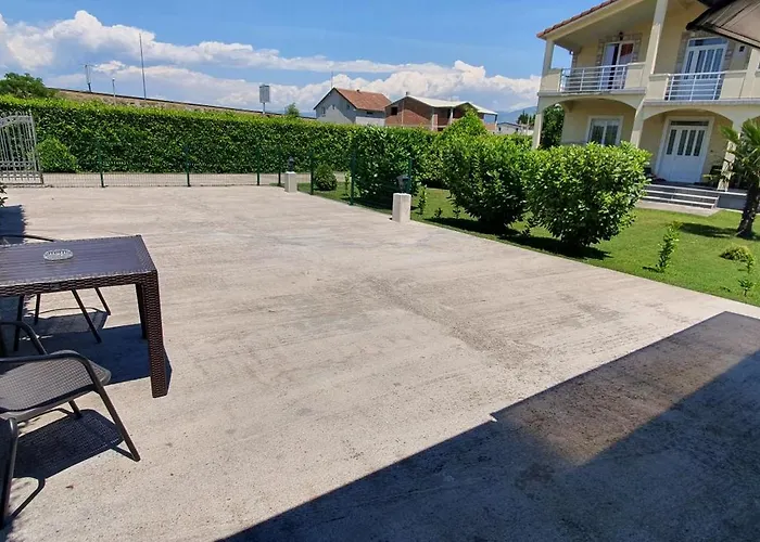 Cozzy Near The Aiport Апартаменты *